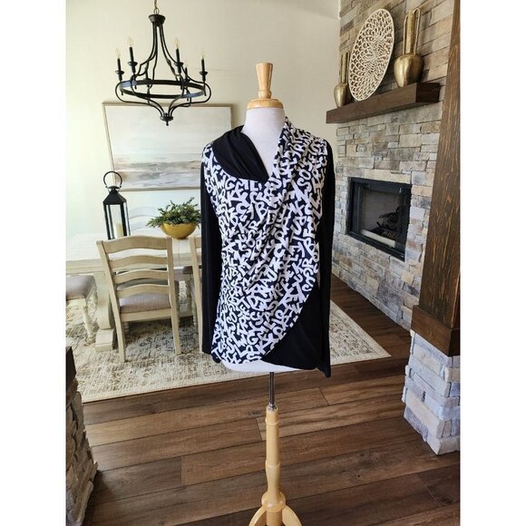 Tango Mango Boutique‎ Graphitti Top Retail $89 - Picture 1 of 7